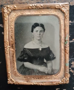 Schulterfreies Kleid Ambrotypie schöne junge Frau Portrait 19. Jahrhundert - Bild 1 von 13