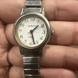 Runs Watch it Ladies Fashion Quartz Watch 25mm Round Silver Stretch Bracelet - Picture 1 of 8