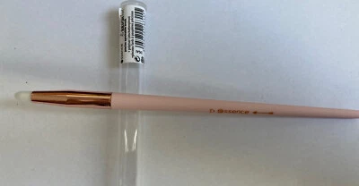 essence ITS BRUSH HOUR! Limited Edition precise eyeshadow brush - Bild 1 von 2