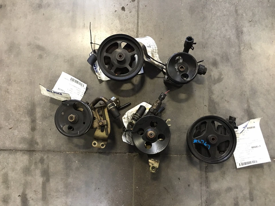 Conjunto de bomba de dirección asistida Toyota Celica 2000-2005 158 k OEM Foto 1 de 4