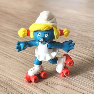 Vtg Peyo Smurf Roller Skates Smurfette Schleich 1980 The Smurfs Action Figure - Picture 1 of 12