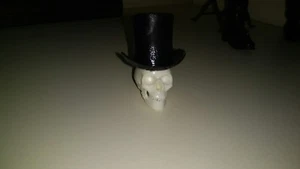 1/6 Scale Top hat Skull - Picture 1 of 6