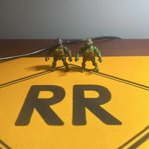 MINI DONATELLO N RAPHAEL 2002 Teenage Mutant Ninja Turtles 2” Playmates TMNT - Picture 1 of 5