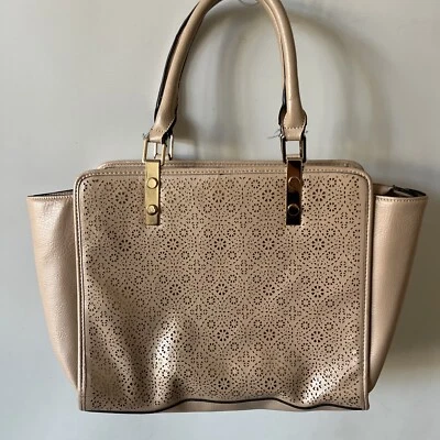 New Look Ladies Bag Beige Nude Embossed  Faux Leather Gold Metalware - Image 1 of 4