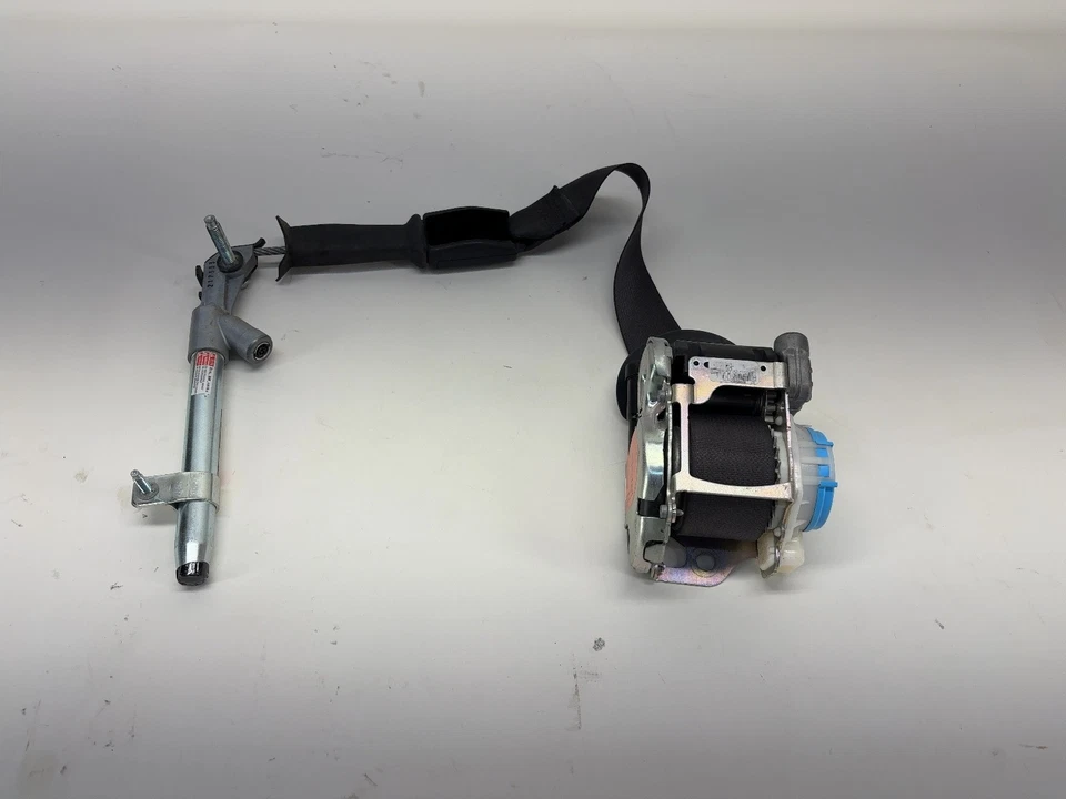 Cinturón de seguridad delantero derecho Tesla Model X 2017-2018 con pretensor 1036738-05-D Foto 1 de 4