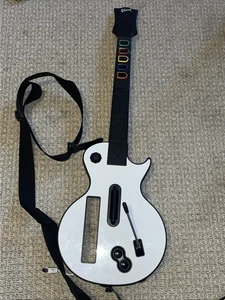 Nintendo Wii Guitar Hero Gibson Les Paul Red Octane 95125.805 ohne Cover getestet - Bild 1 von 12