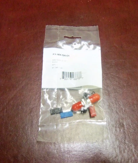 Siemon MX-SA-01 MAX MODULE,ANGLED,ST,SIMPLEX BLACK NEW BULK PACKAGE - Image 1 of 1