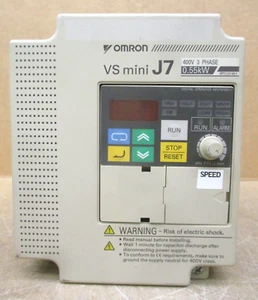 Omron Yaskawa VS Mini J7 CIMR-J7AZ40P4 400V 3 fases .55kW NPIT31297-4050 1625OMF - Imagen 1 de 10