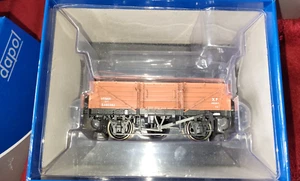 Dapol O GAUGE, 7F-053-011, 5 PLANK OPEN HIGH BAR BAUXITE WAGON, MIB - Picture 1 of 4