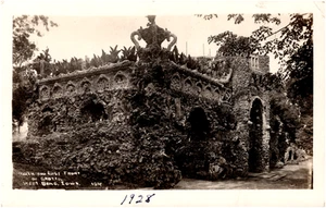 North Front of Grotto Of The Redemption West Bend Iowa 1928 RPPC Postcard Photo - Picture 1 of 2