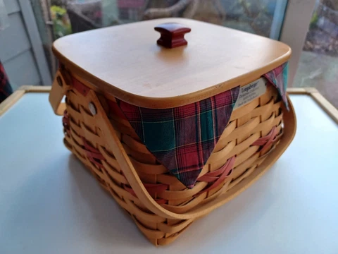 LONGABERGER 2000 Christmas Collection Deck The Halls Basket w/Lid etc Mint Cond Cover