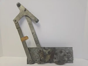 1948-1953 Dodge Truck B-1 B-2 WD15 B-3 Right Door Window Regulator 1097106 NOS - Picture 1 of 3