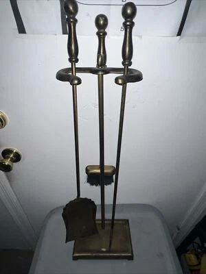 Juego de herramientas de chimenea de 3 piezas de latón macizo martillado vintage con soporte bronce metálico Foto 1 de 4