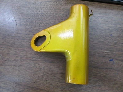 NOS Yamaha LH Left Upper Fork Cover Fork Ear 1971 XS1 256-23121-61-52 Foto 1 de 4