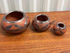Set Of 3 African Hand Made Clay Pottery Stacking Bowls - Picture 1 of 8