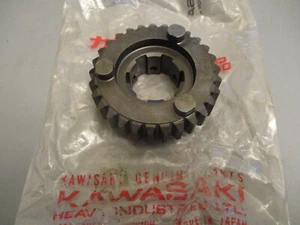 NOS Kawasaki OEM 4th Output Shaft Gear 73-75 Z1 KZ1000 Z1-R 76 KZ900 13135-020 - Picture 1 of 2
