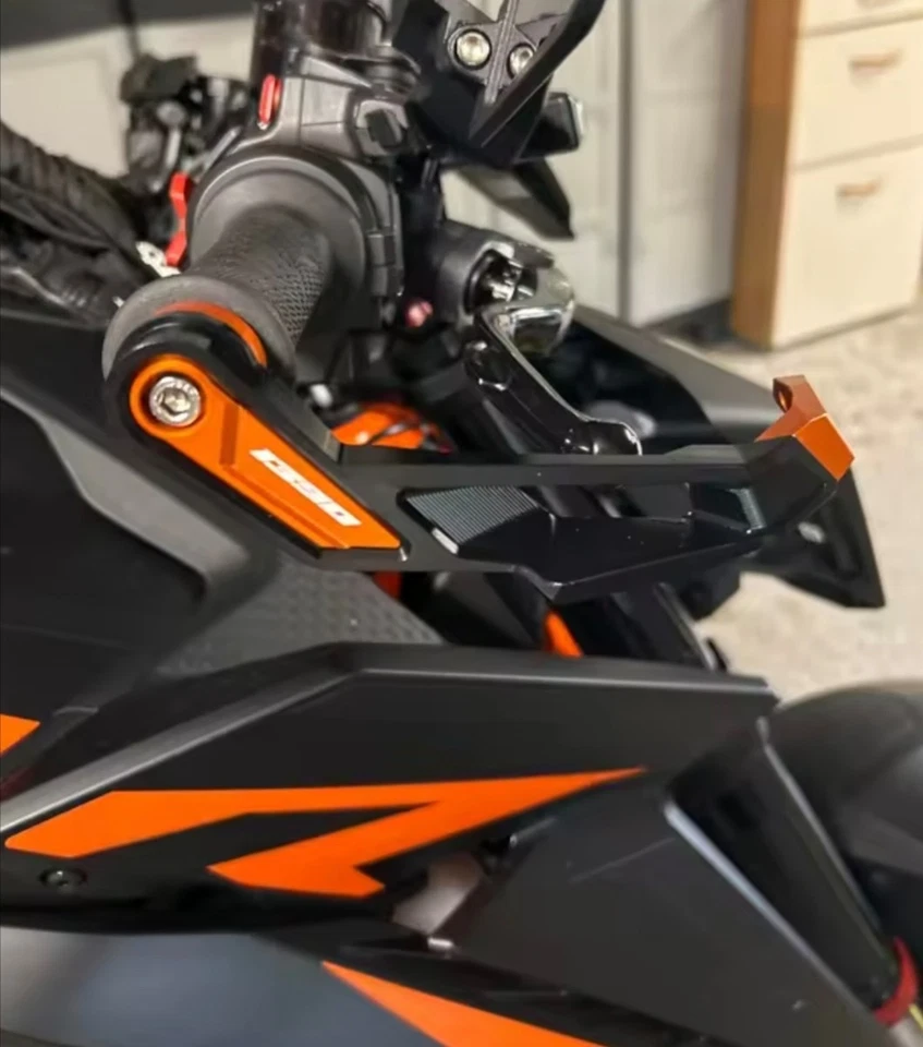 Protector de palanca de freno y embrague naranja KTM Super DUKE 1390 R / GT / EVO  - Imagen 1 de 2