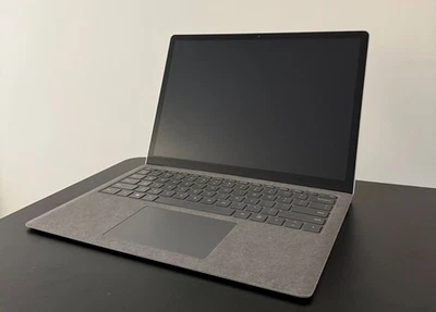 Laptop Surface 5 (12.ª generación Intel(R) Core(TM) i5-1235U 2,5 GHz) Foto 1 de 4