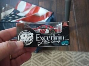 2002 Excedrin Nascar Racing Andy Houston 92 Die Cast Limited Edition 