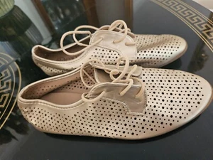 Esmara womens golden soft faux leather shoes size 5 uk 38 euro - Picture 1 of 6