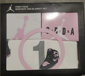 Body Nike Jordan primo anno N coperta set 4 pezzi bambina 0-12 mesi - Foto 1 di 2
