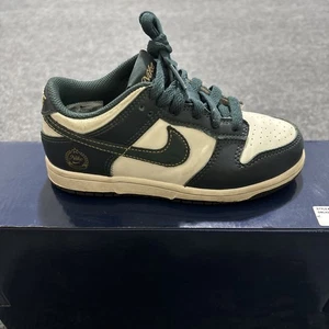 Größe - 13C Nike Dunk Low Deep Jungle GS White/Green/Gold - Bild 1 von 9