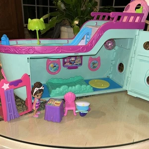 Gabby’s Casa delle Bambole Nave da Crociera con Piscina, Mobili, Accessori - Foto 1 di 7