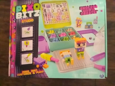 PixoBitz Studio Bead Building Set Make Customize  SpinMaster Christmas  - Image 1 of 2