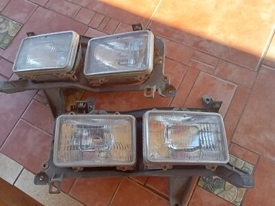 Pair LH+RH  TOYOTA LANDCRUISER headlights 60-35 SAE HH89 DOT KOITO JAPAN 110-752 - image 1 of 4