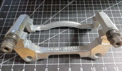 Soporte adaptador pinza freno Jeep JK 2011-2018 16007401 genuino Mopar nuevo Foto 1 de 4