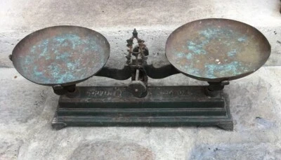 Grande Balance  ancienne 10 Kg En Fonte Couleur Vert d origine. Début XXEME - Photo 1/2