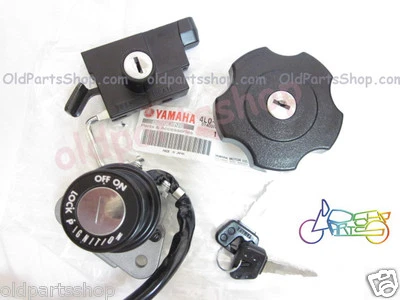 Yamaha RD350LC Key Lock Set OEM 250LC Main Switch Helmet Seat Lock Tank Cap 4L0 Foto 1 de 4