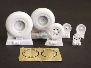 Plus Model 1/72 Wheels for B-24 Liberator WWII (Early Pattern) (3 wheels) AL7069 - Picture 1 of 1