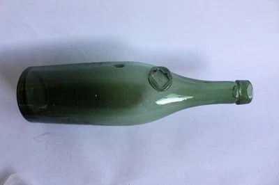 CUSIN (31492) bottiglia di vetro soffiato antica - Immagine 1 di 4