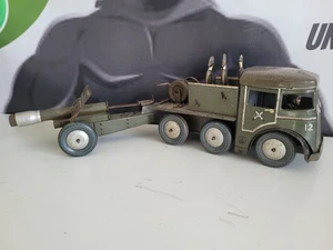 Camión militar de hojalata Joustra y cañón de campo años 30 Francia Wind-Up Works - Imagen 1 de 13