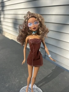 Barbie My Scene Swappin' Styles Madison Westley Puppe Side Eye Glance Ohrringe - Bild 1 von 14