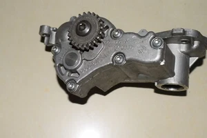 Engine Oil Pump PIERBURG Oil Pump 06J115105AG / 7.07919.05 VW / AUDI OEM - Picture 1 of 3