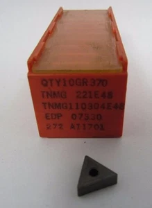 CARBOLOY 07330 TNMG 221E48 GRADE 370 HARTMETALLEINSÄTZE * 7 STCK * - Bild 1 von 3