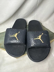 Sandalias ajustables Air Jordan Hydro Slides niños unisex talla 2 negras y doradas - Imagen 1 de 9