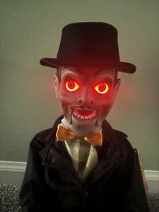 Animated Halloween Talking Haunted Puppet Creepy Doll Spooky Village NEW - Picture 1 of 8