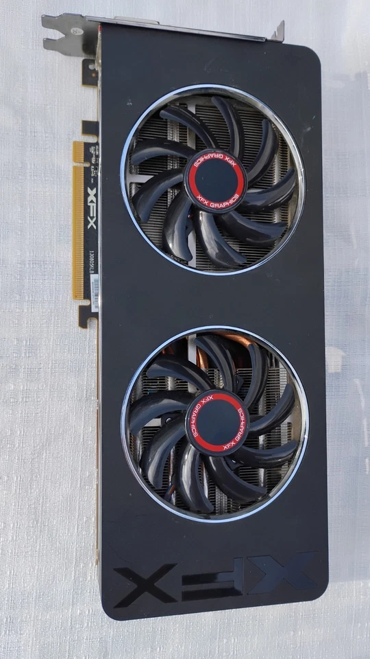 AMD Radeon R9 280X 3GB GDDR5 Graphics Card – Dual DVI HDMI DP – Tested & Working - Image 1 of 3