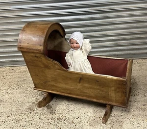 Early 19th Century Georgian Sycamore and Pine Crib/Cradle on Original Rockers - Picture 1 of 13