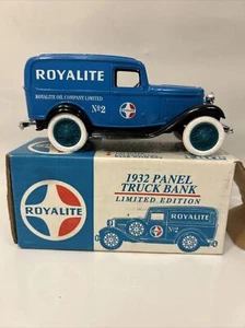 Ertl 1932 Kastenwagen Bank Royalite Benzin Nr. 2 Limited Edition #1572 mit Schlüssel - Bild 1 von 6