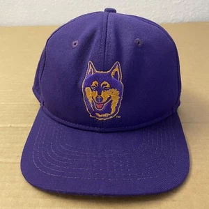 VINTAGE Washington Huskies Fitted Hat Cap Adult 7 1/4 Purple Logo 90s Y2K Mens - Picture 1 of 13