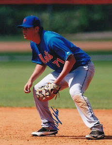 Wilmer Flores SIGNED 8x10 PHOTOGRAPH AUTOGRAPHED - Picture 1 of 1