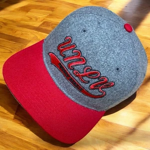 VTG 80’s STARTER SnapBack Hat - UNLV RUNNIN’ REBELS NCAA - 1st Gen Script Wool - Picture 1 of 9