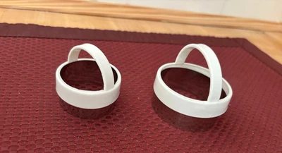 Conjunto de 2 moldes modeladores de ovos de aço inoxidável para ovos redondos e perfeitamente cozidos - Imagem 1 de 3