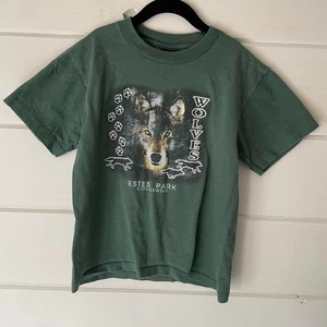 Vintage 90er Estes Park Colorado Armee grün Wolf Einzelnaht Shirt Jugend Medium 10 - Bild 1 von 5