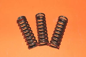 57-1560 TRIUMPH 5TA T100 DAYTONA T120 SET OF 3 CLUTCH SPRINGS T1560 UK MADE - Picture 1 of 1
