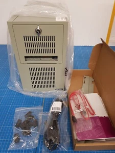 ADVANTECH IPC-7220-50C Wandgehäuse ATX/mATX MB W/500W - Photo 1/7
